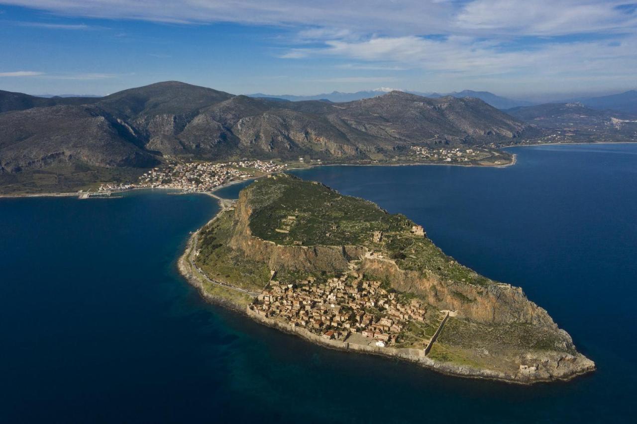 Mare E Pietra Villa โมเน็มวาซี ภายนอก รูปภาพ