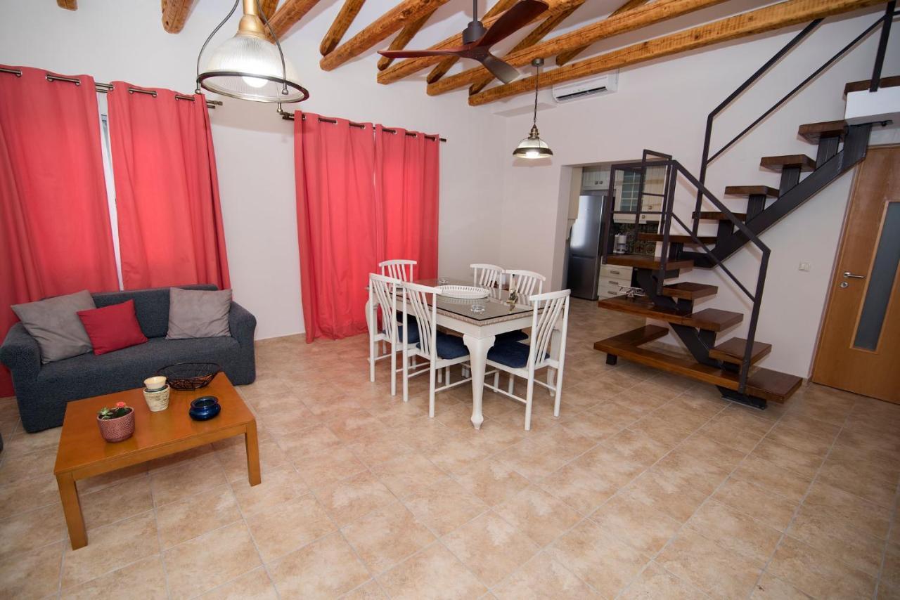 Mare E Pietra Villa โมเน็มวาซี ภายนอก รูปภาพ