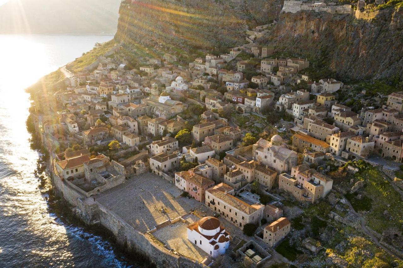 Mare E Pietra Villa โมเน็มวาซี ภายนอก รูปภาพ